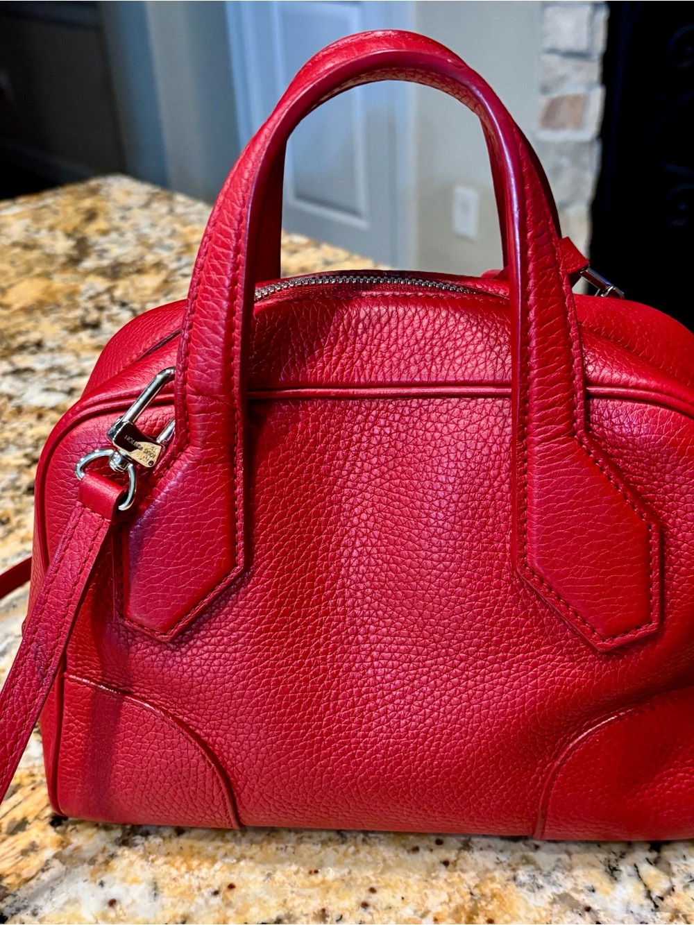 Authentic, gorgeous, Louis Vuitton Dora Soft BB in Taurillon Leather - Picture 3 of 10